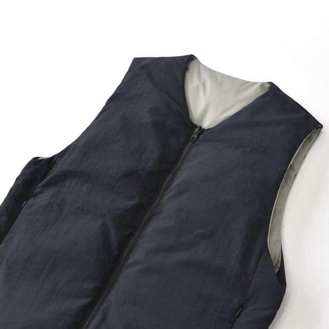 LAMOND（ラモンド）Light Shell Reversible Down Vest - Black