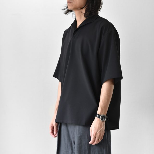 LAMOND(ラモンド)|夏に映える、清涼素材のスキッパーシャツ